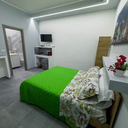 La Pescheria - Mini Apartments Catania Bagian luar foto