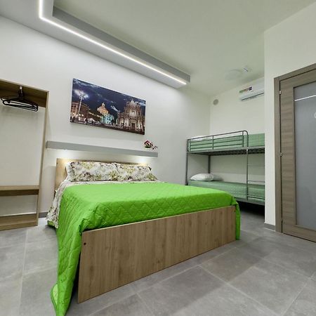 La Pescheria - Mini Apartments Catania Bagian luar foto